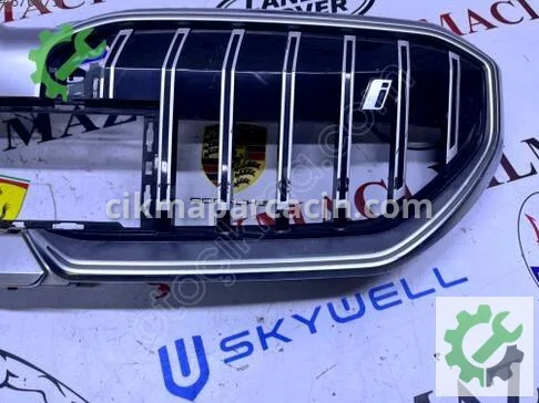 BMW 5 Serisi Ön Panjur 511318517811 çıkma parça