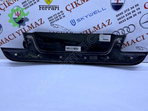 BMW 7 Serisi Plakalık 7205727 çıkma parça
