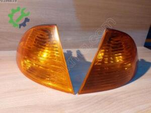BMW 3 Serisi 2024 Orijinal Çıkma Sinyal 1315106141