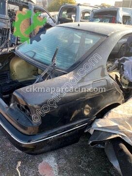 BMW 5 Serisi Arka Kesme çıkma parça