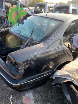 BMW 5 Serisi Komple Arka çıkma parça
