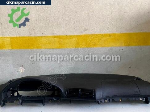BMW 5 Serisi Torpido çıkma parça