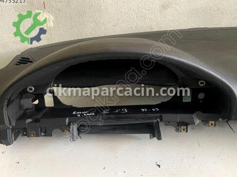 BMW 5 Serisi Torpido çıkma parça