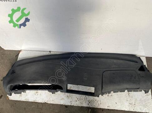 BMW 3 Serisi Torpido çıkma parça