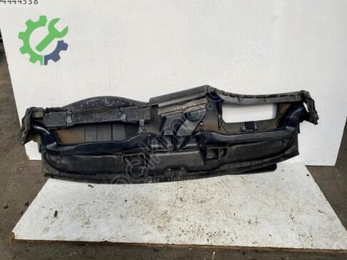 BMW 3 Serisi Torpido çıkma parça