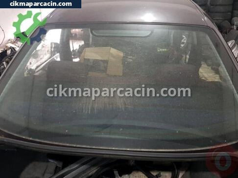 BMW 5 Serisi Arka Cam çıkma parça