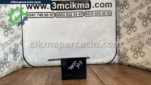 BMW 3 Serisi Göğüs çıkma parça