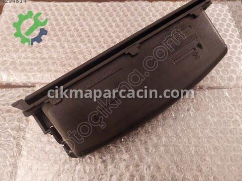BMW 3 Serisi Orta Konsol çıkma parça