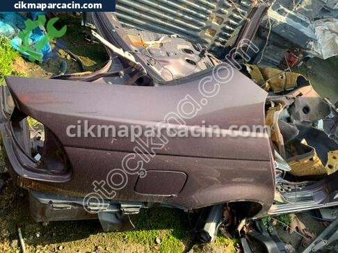 BMW 3 Serisi Sağ Arka Çamurluk çıkma parça