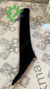 BMW E60 ÖN DİREK PLASTİĞİ SAĞ 7027086
