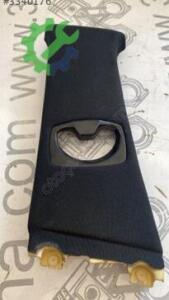 BMW E60 ORTA DİREK PLASTİĞİ EMNİYET KEMERİ ÇERÇEVESİ