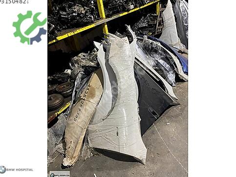 BMW 7 Serisi Sol Ön Çamurluk çıkma parça