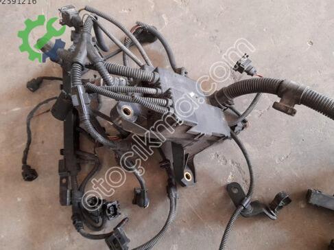 BMW 1 Serisi Motor Tesisatı çıkma parça