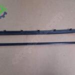 BMW E87 LCİ SAĞ ÖN KAPI İÇ DIŞ CAM SIYIRICI FİTİLİ