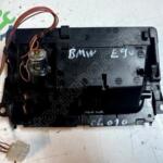 BMW E90 E87 KÜLLÜK ORTA KONSOLDAKİ