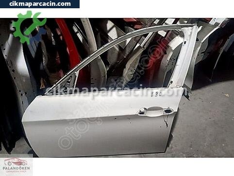 BMW 3 Serisi Sağ Kapı çıkma parça