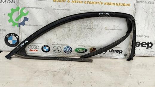 BMW 3 Serisi Cam Fitili çıkma parça