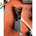 BMW E90 SİYAH ORTA KONSOL ( ORJİNAL )
