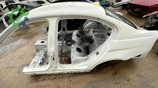 BMW Tavan çıkma parça