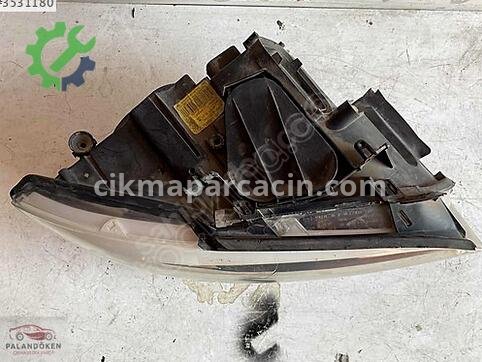 BMW 3 Serisi Sağ Ön Far çıkma parça