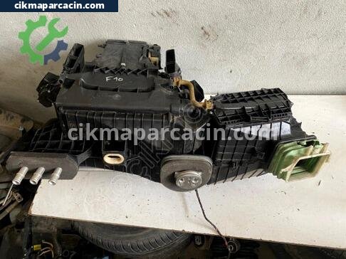 BMW 5 Serisi Kalorifer Kutusu çıkma parça