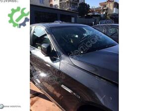 BMW F10 5 SERİSİ SAĞ ÖN ÇEYREK ORJ.