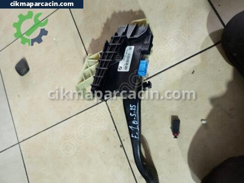BMW 5 Serisi Pedal çıkma parça