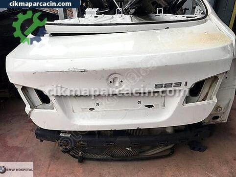 BMW 5 Serisi Bagaj Kapağı çıkma parça
