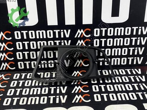 BMW 5 Serisi Sis Farı Çerçevesi çıkma parça