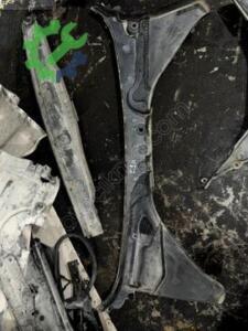Çıkma Orijinal Ön Cam Izgarası BMW 5 Serisi (F10)
