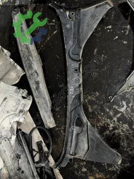 BMW 5 Serisi Ön Cam Izgarası çıkma parça
