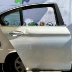 BMW F10 SAĞ ARKA KAPI VAKUMLU KEYLESS GO