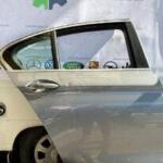 BMW F10 SAĞ ARKA KAPI VAKUMLU KEYLESS GO