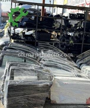 BMW 5 Serisi Sağ Ön Kapı çıkma parça
