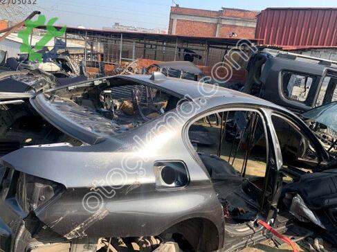 BMW 5 Serisi Komple Arka çıkma parça