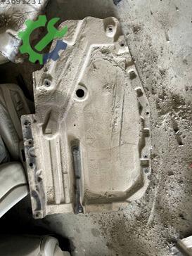 BMW X5 Motor Alt Muhafaza çıkma parça