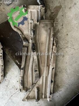 BMW X5 Motor Alt Muhafaza çıkma parça