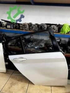 BMW 1 Serisi (F20) Orijinal Çıkma Sağ Arka Kapı