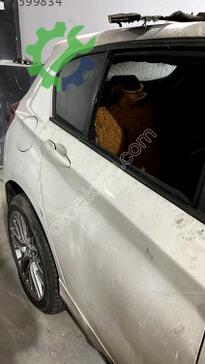 BMW 1 Serisi Sağ Arka Kapı çıkma parça