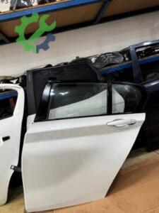 Çıkma Sol Arka Kapı — BMW 1 Serisi (F20)