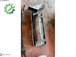 BMW F30 3 SERİSİ ALT MASKE ÇIKMA (ORJİNAL)