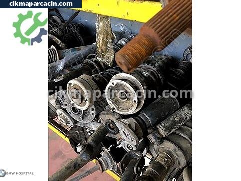 BMW 3 Serisi Bagaj Amortisörü çıkma parça