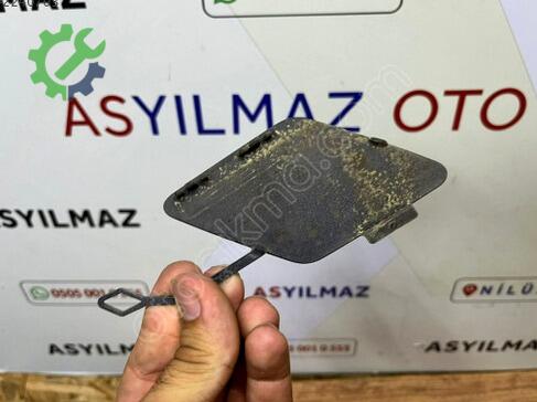 BMW 3 Serisi Çeki Demir Kapağı 2012-2015 çıkma parça