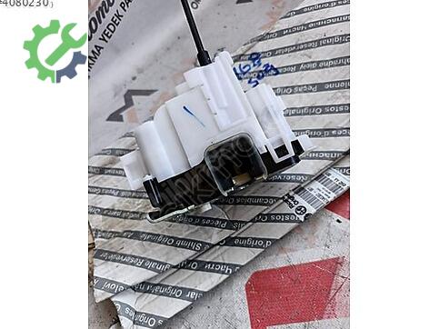 BMW 3 Serisi Arka Tampon çıkma parça