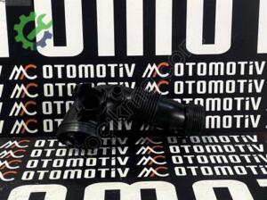 BMW 1 Serisi (F30) Orijinal Çıkma Hava Filtresi Hortumu 13717605638