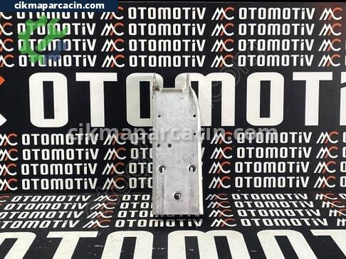 BMW 1 Serisi Tampon Demiri çıkma parça