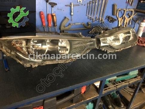BMW 3 Serisi Sağ Ön Far 63117365596 çıkma parça