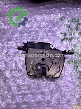 BMW 4 Serisi Bagaj Kilidi 918064107 çıkma parça