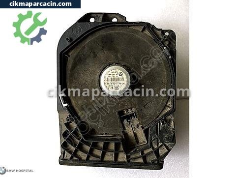 BMW 3 Serisi Subwoofer çıkma parça