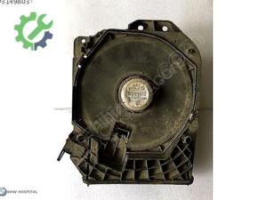 BMW F30 KOLTUK ALTI SUBWOOFER SOL ( ORJİNAL )